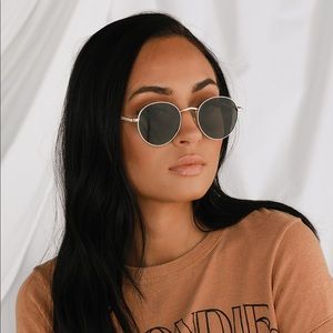 Lulus Agreed Gold Round Sunglasses